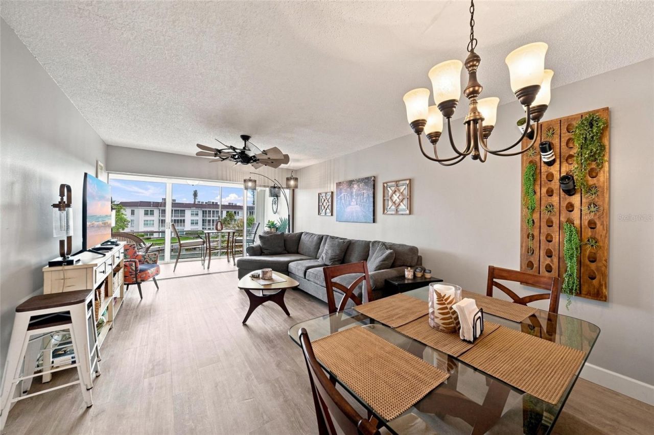 4370 Chatham Drive , Unit 304, Longboat Key, FL 34228 Photo