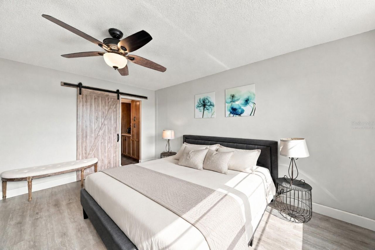4370 Chatham Drive , Unit 304, Longboat Key, FL 34228 Photo