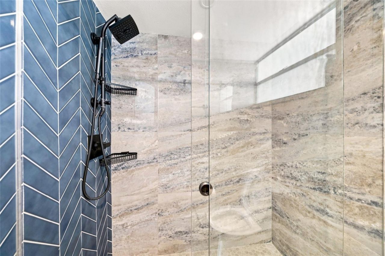 4370 Chatham Drive , Unit 304, Longboat Key, FL 34228 Photo