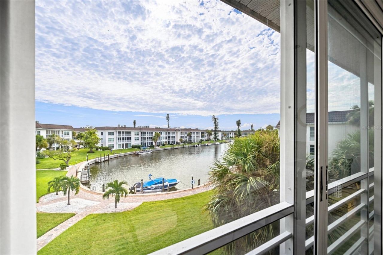 4370 Chatham Drive , Unit 304, Longboat Key, FL 34228 Photo