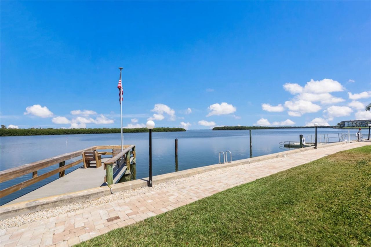 4370 Chatham Drive , Unit 304, Longboat Key, FL 34228 Photo