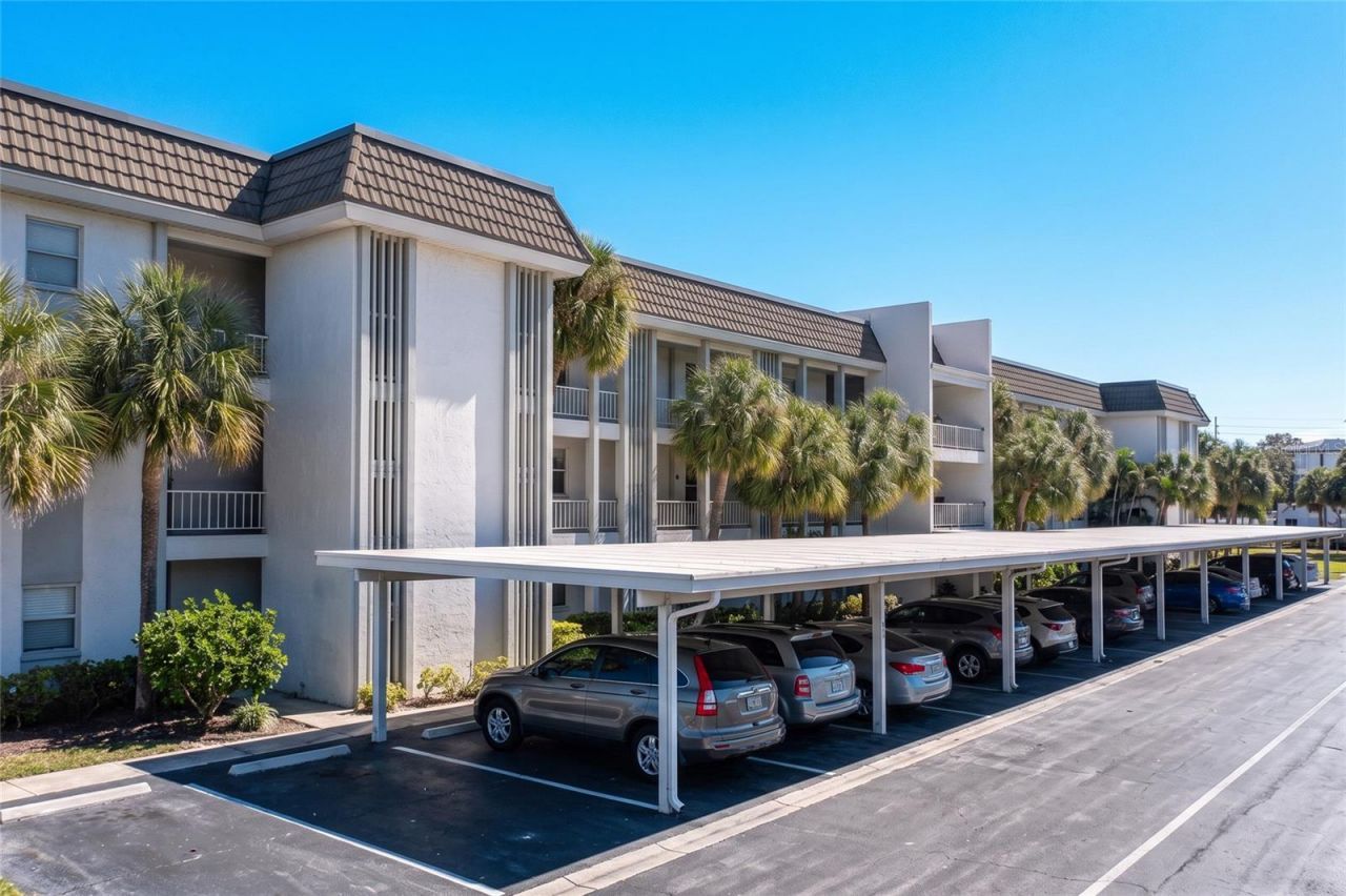 4370 Chatham Drive , Unit 304, Longboat Key, FL 34228 Photo
