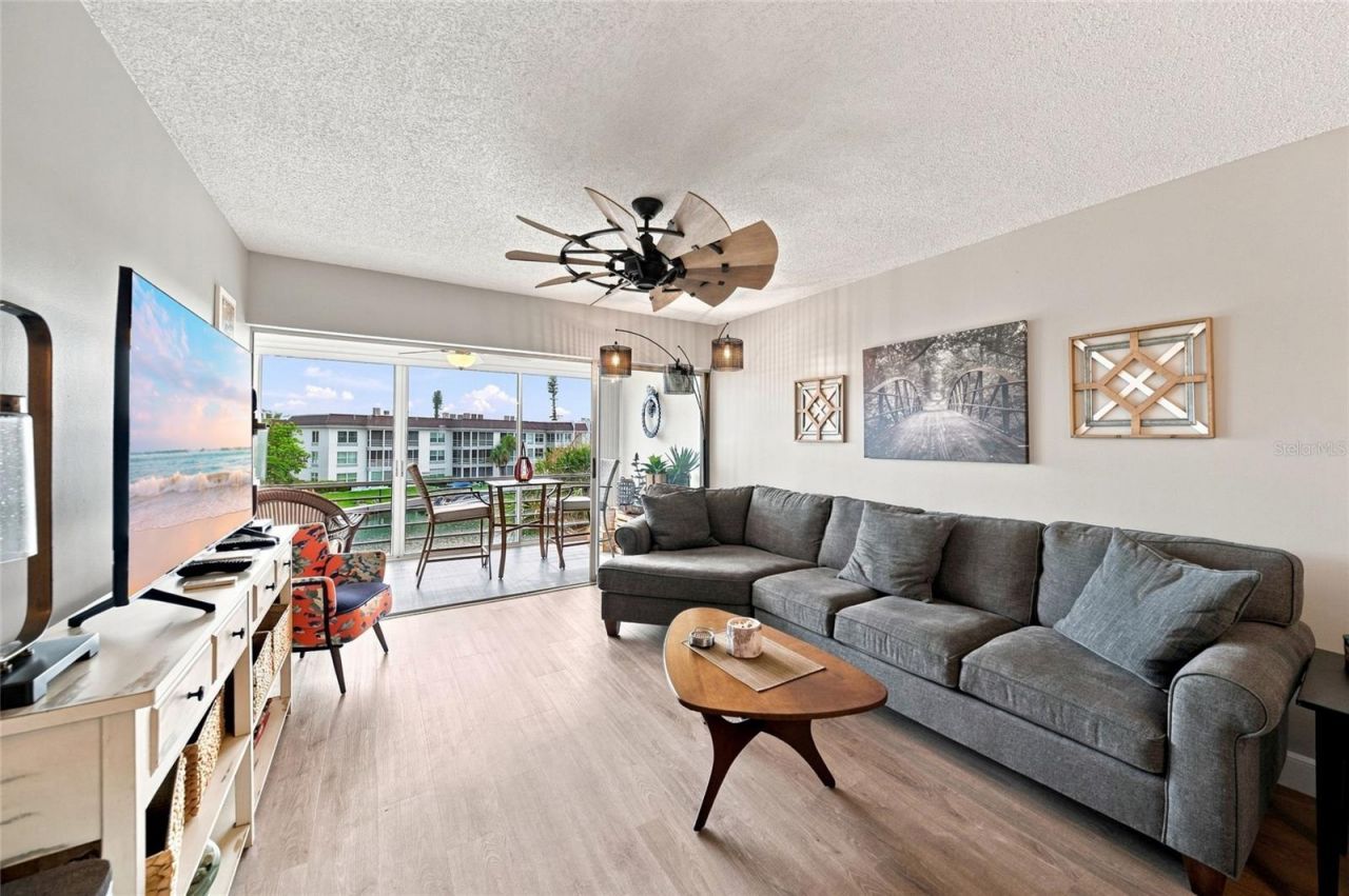 4370 Chatham Drive , Unit 304, Longboat Key, FL 34228 Photo