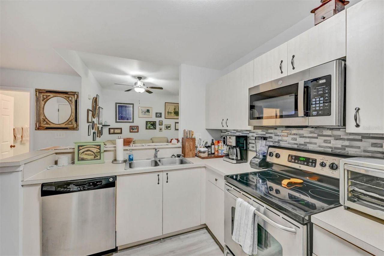 15441 Bellamar Circle , Unit 1113, Fort Myers, FL 33908 Photo