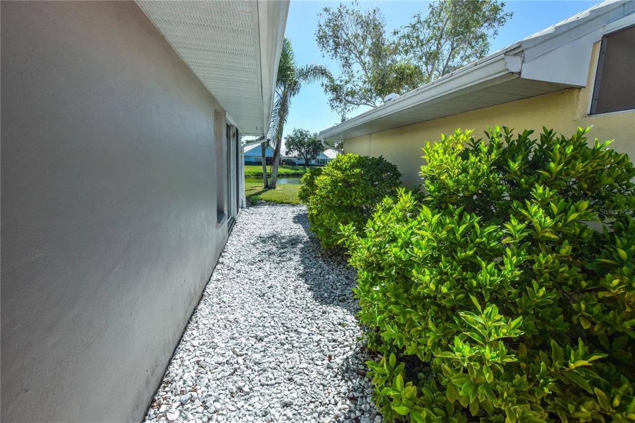 827 Harrington Lake Lane, Unit 35, Venice, FL 34293 Photo