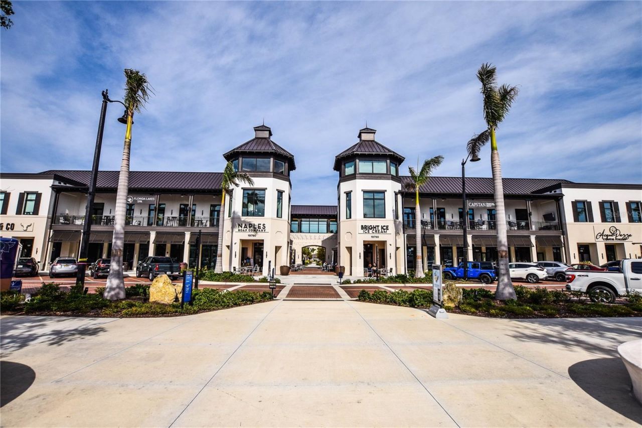 827 Harrington Lake Lane, Unit 35, Venice, FL 34293 Photo