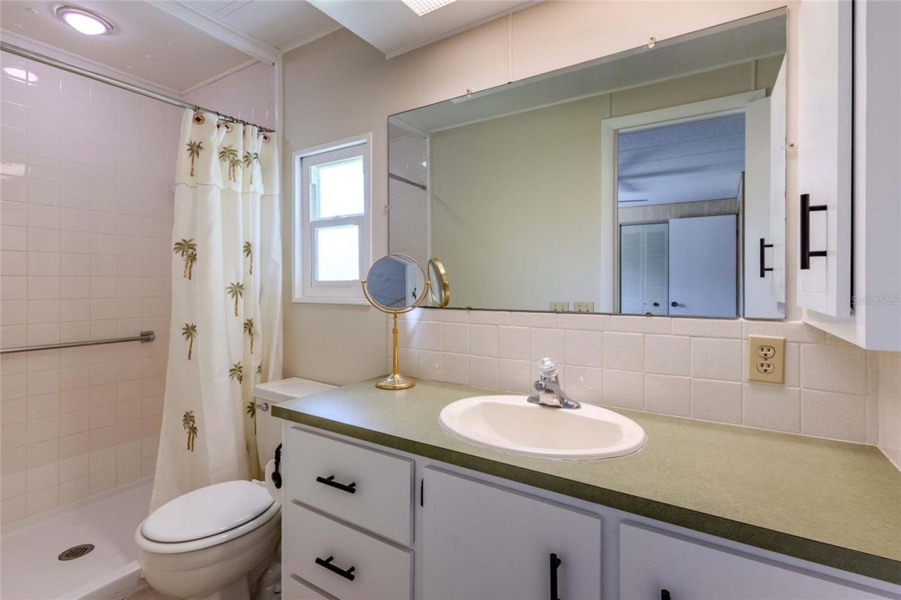 2100 Kings Highway , Unit 305, Punta Gorda, FL 33980 Photo