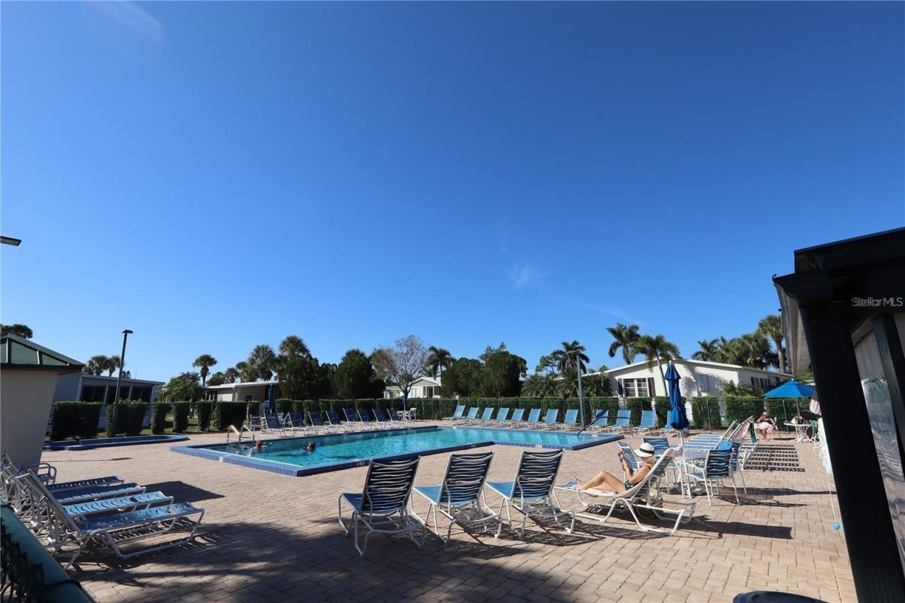 2100 Kings Highway , Unit 305, Punta Gorda, FL 33980 Photo