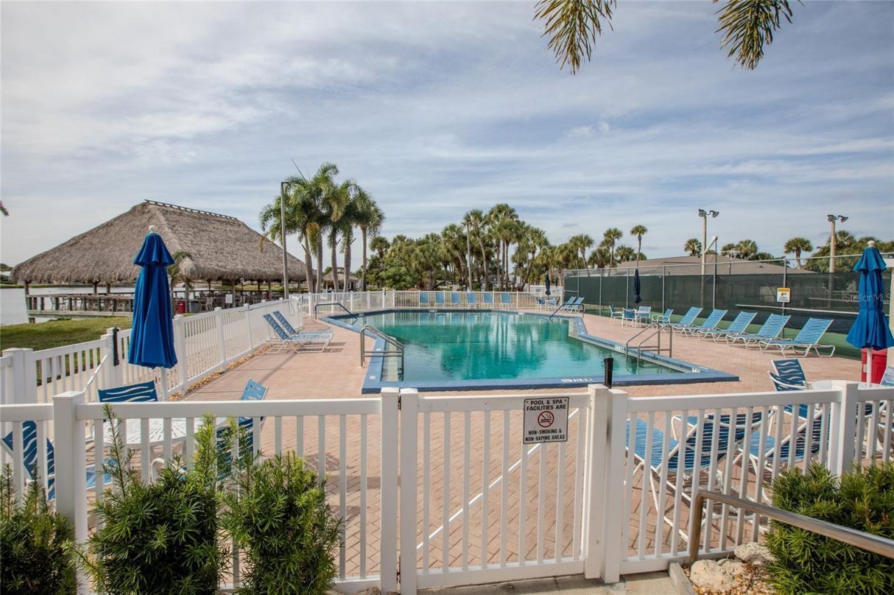 2100 Kings Highway , Unit 305, Punta Gorda, FL 33980 Photo