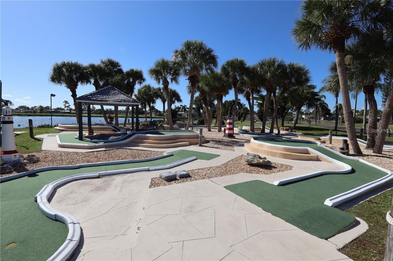 2100 Kings Highway , Unit 305, Punta Gorda, FL 33980 Photo