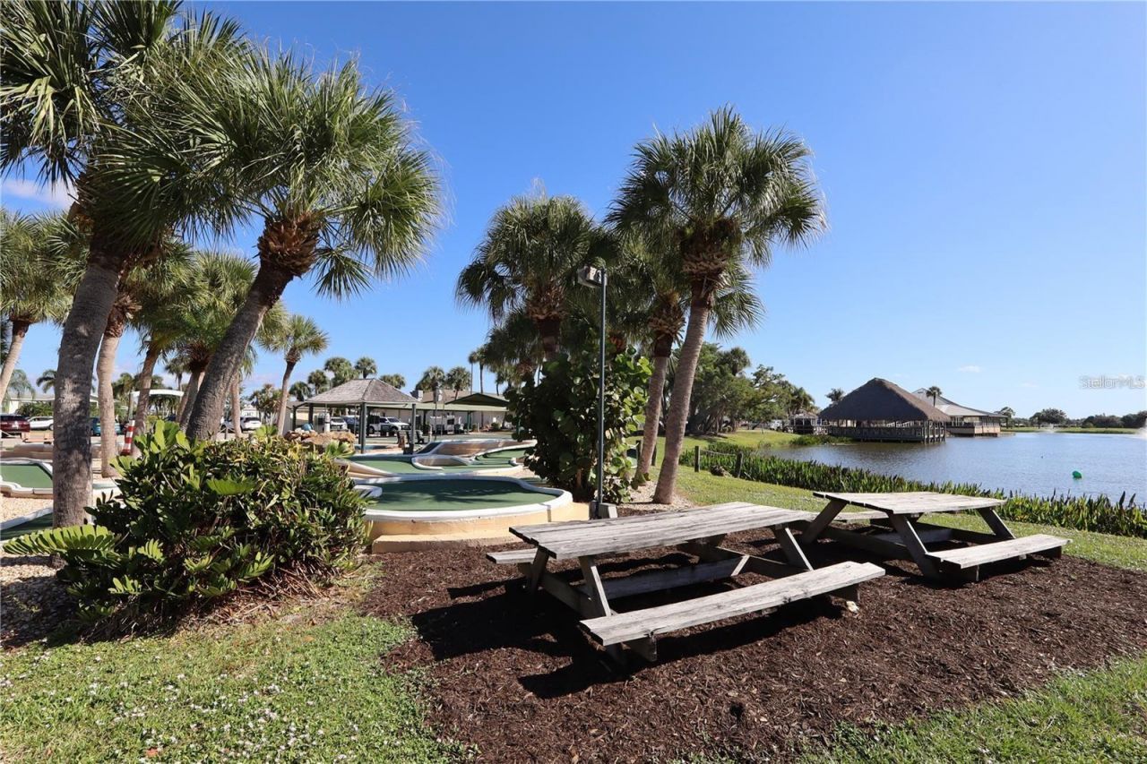 2100 Kings Highway , Unit 305, Punta Gorda, FL 33980 Photo