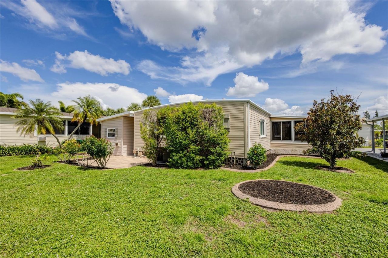 2100 Kings Highway , Unit 305, Punta Gorda, FL 33980 Photo