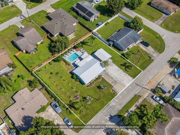 4519 BROOKSDALE DRIVE , SARASOTA, FL 34232