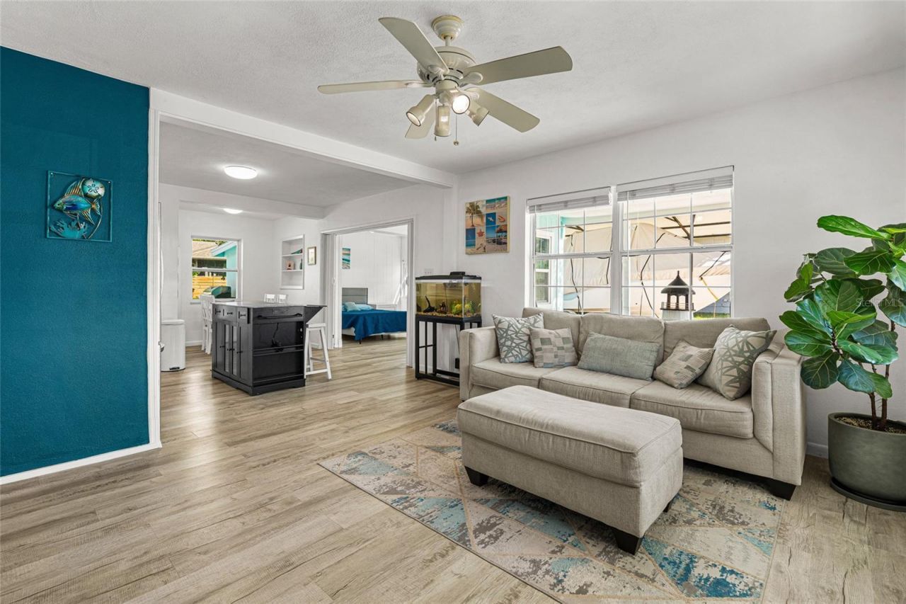 4519 Brooksdale Drive, Sarasota, FL 34232 Photo