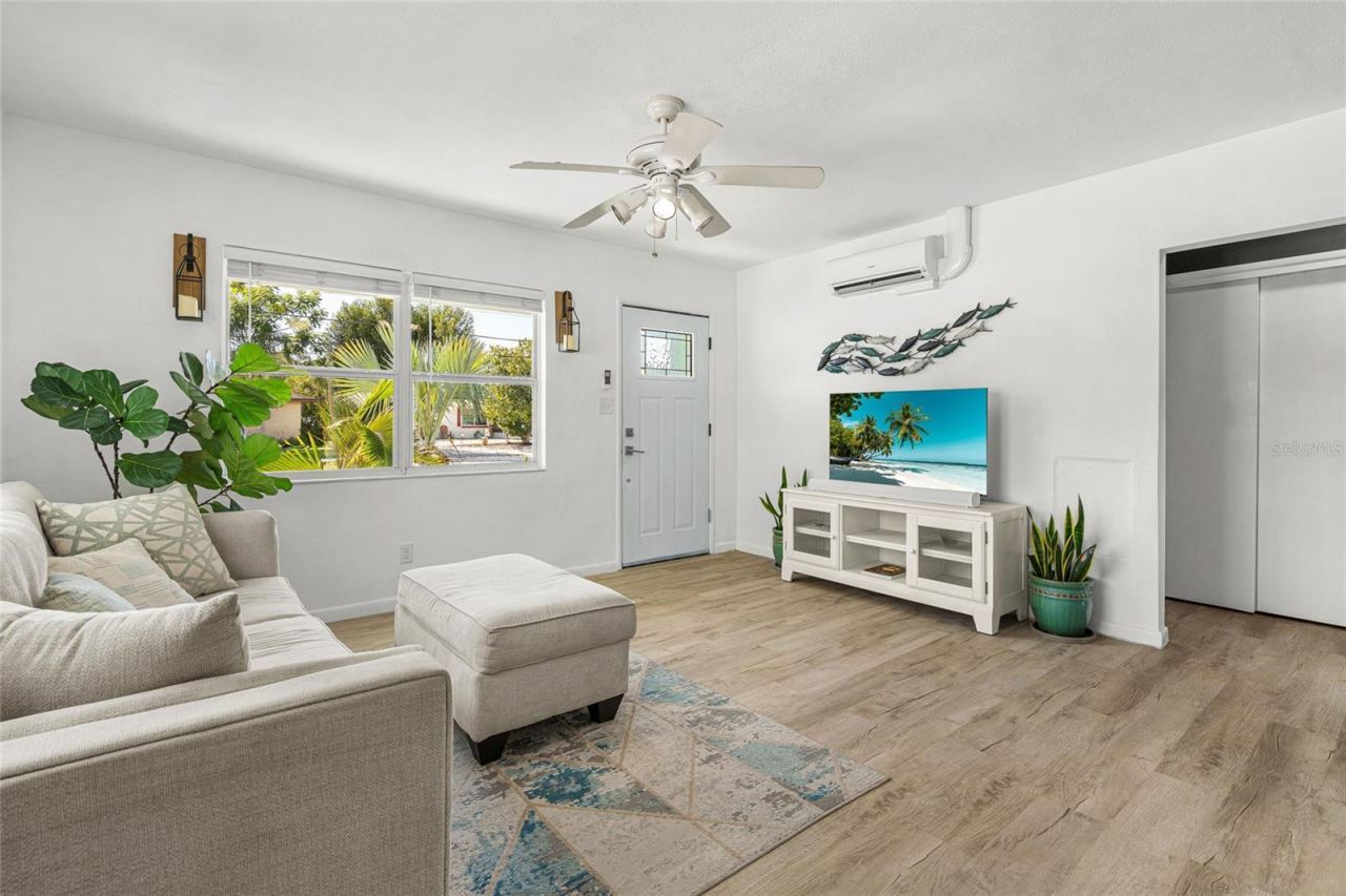 4519 Brooksdale Drive, Sarasota, FL 34232 Photo