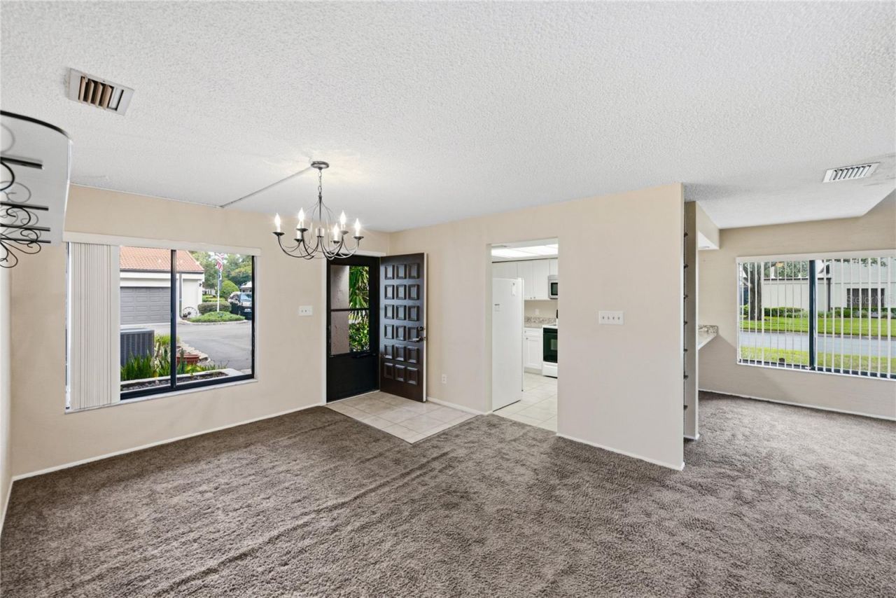 108 Capri Court N, Plant City, FL 33566 Photo