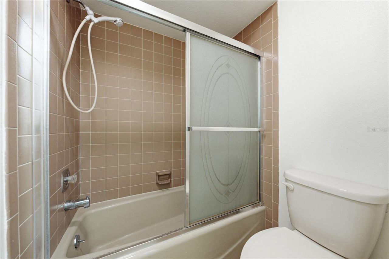 108 Capri Court N, Plant City, FL 33566 Photo
