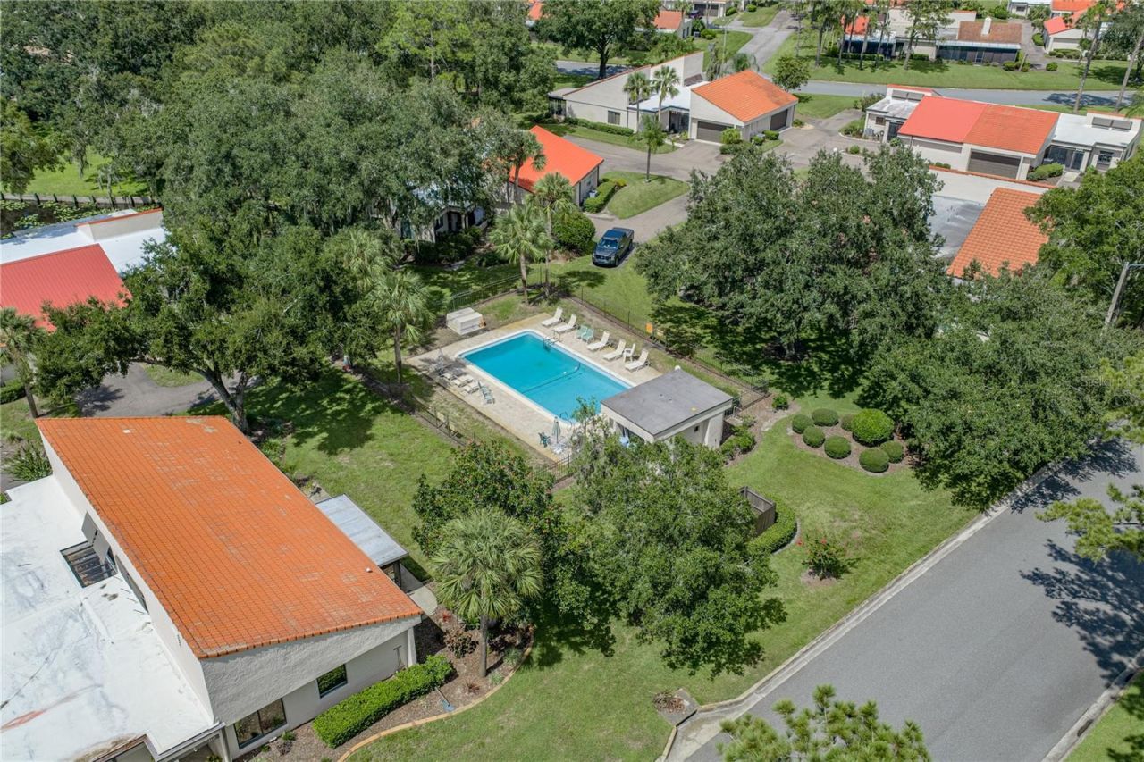 108 Capri Court N, Plant City, FL 33566 Photo