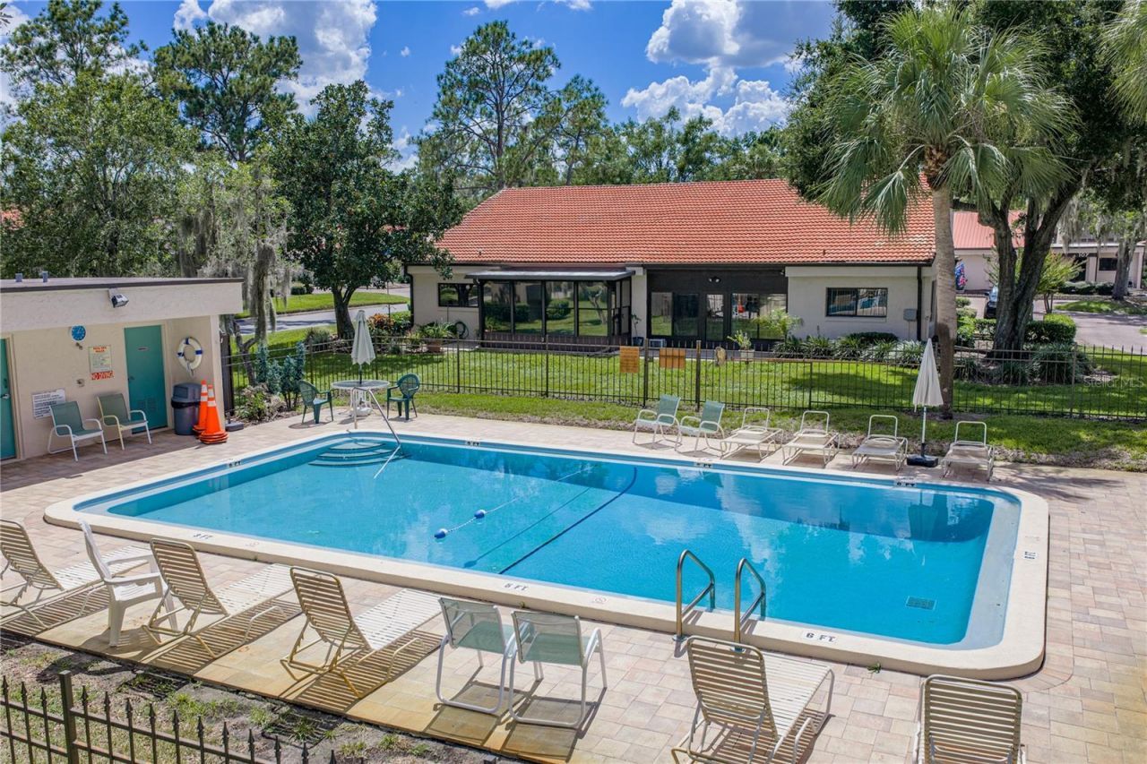108 Capri Court N, Plant City, FL 33566 Photo
