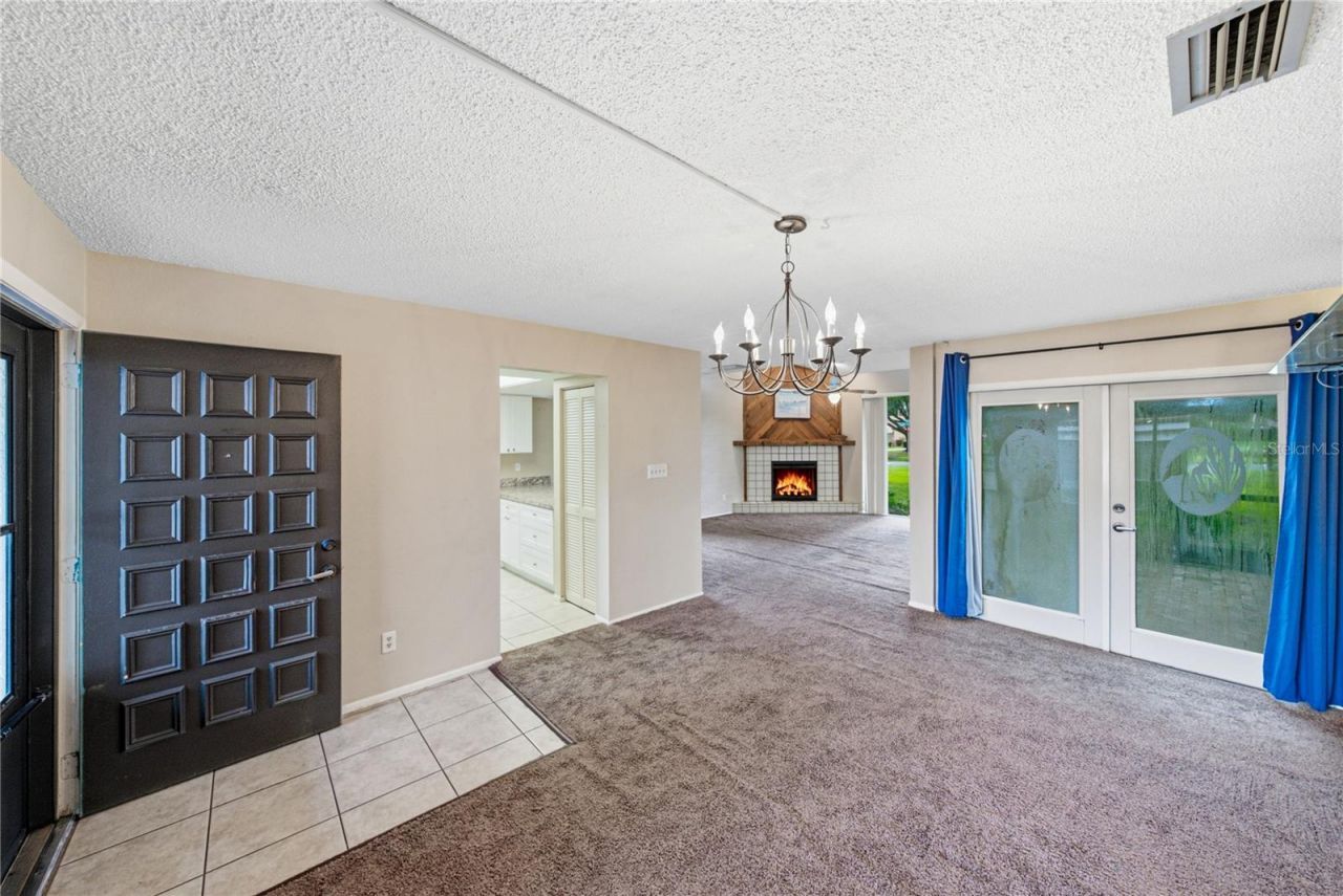 108 Capri Court N, Plant City, FL 33566 Photo