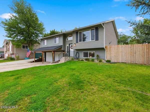 1006 N Adkins DR, Post Falls, ID 83854
