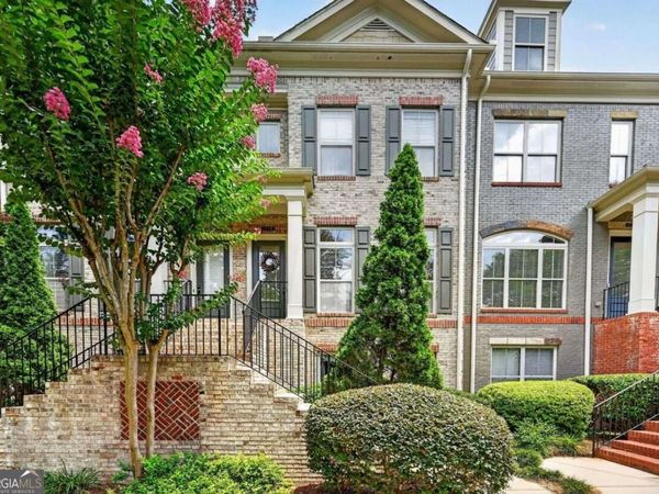 1738 Breyerton Drive NE, Atlanta, GA 30329