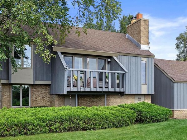 1 Deepwood COURT, Unit C-1, Wind Point, WI 53402