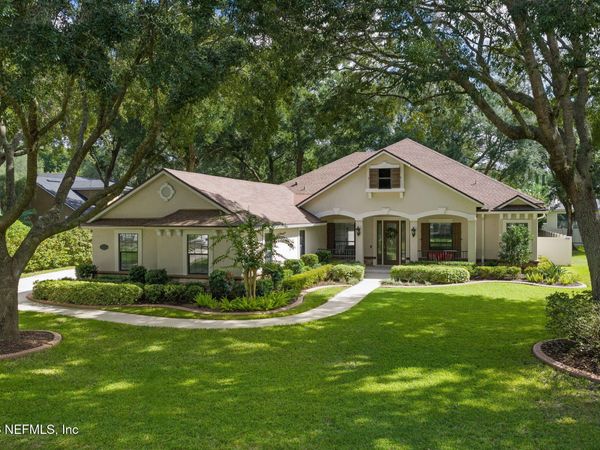 824 PEPPERVINE Avenue, St. Johns, FL 32259