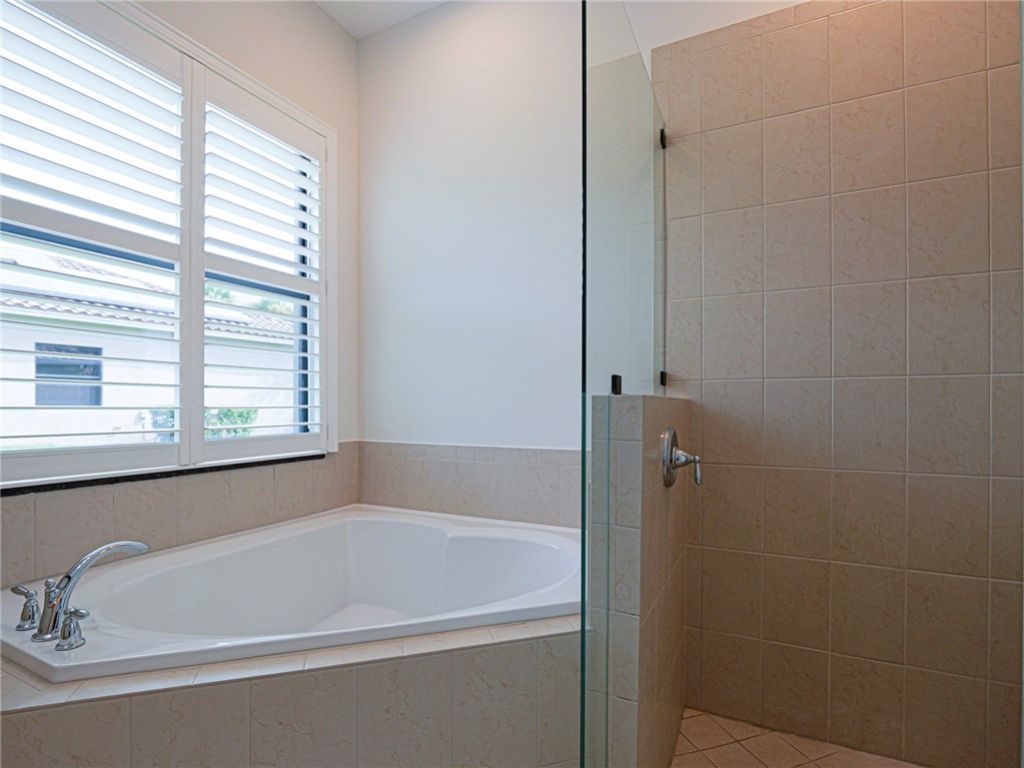 5527 57th Way, Vero Beach, FL 32967 Photo