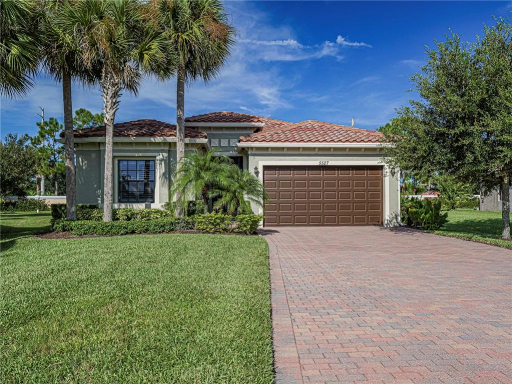 5527 57th Way, Vero Beach, FL 32967 Photo
