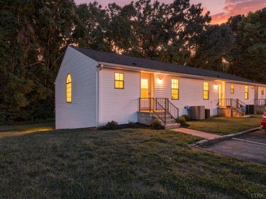 243 Country Place Lane, Lynchburg, VA 24501