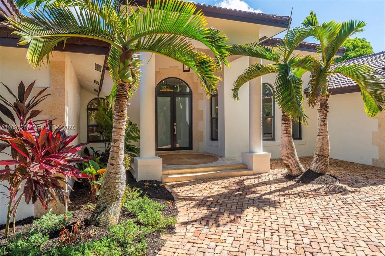 7250 SW 99th St , Pinecrest, FL 33156 Photo