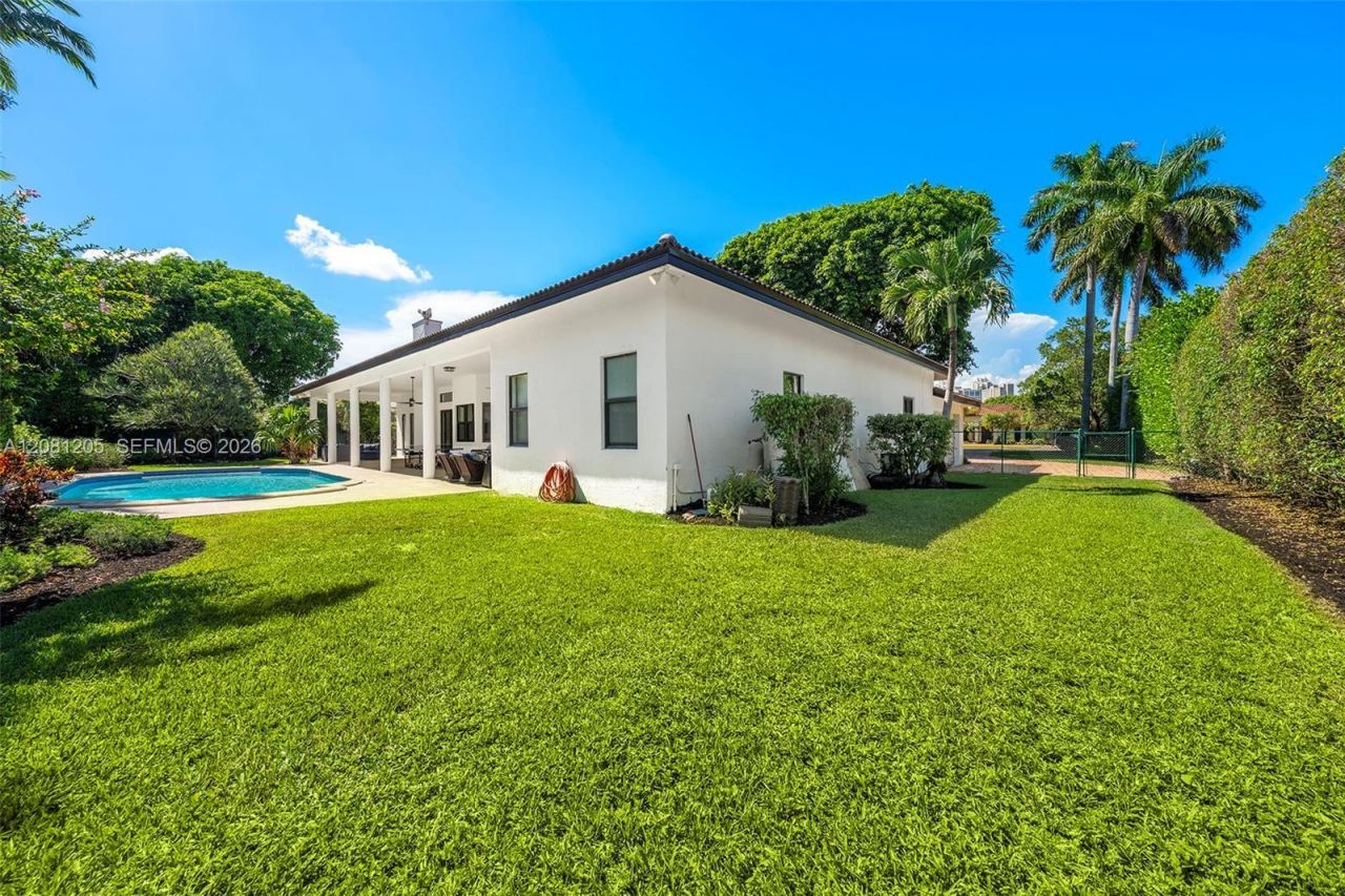 7250 SW 99th St , Pinecrest, FL 33156 Photo