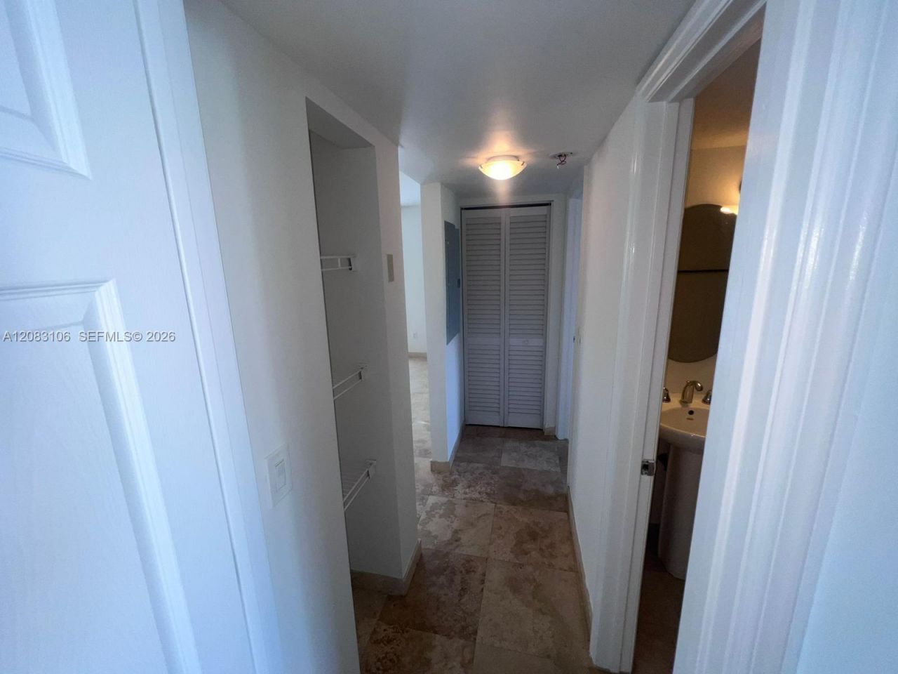 1801 S Treasure Dr, Unit 429, North Bay Village, FL 33141 Photo