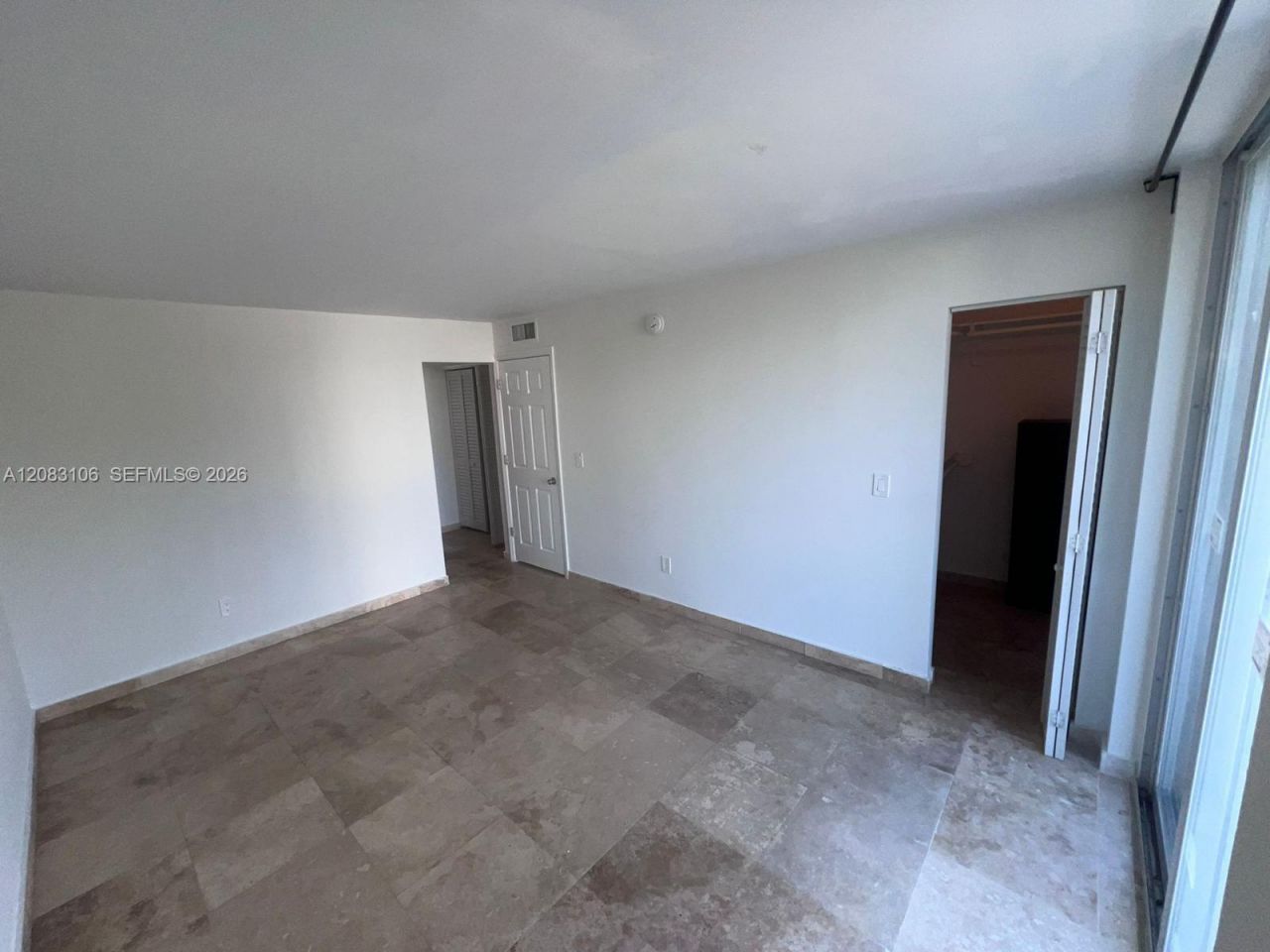 1801 S Treasure Dr, Unit 429, North Bay Village, FL 33141 Photo