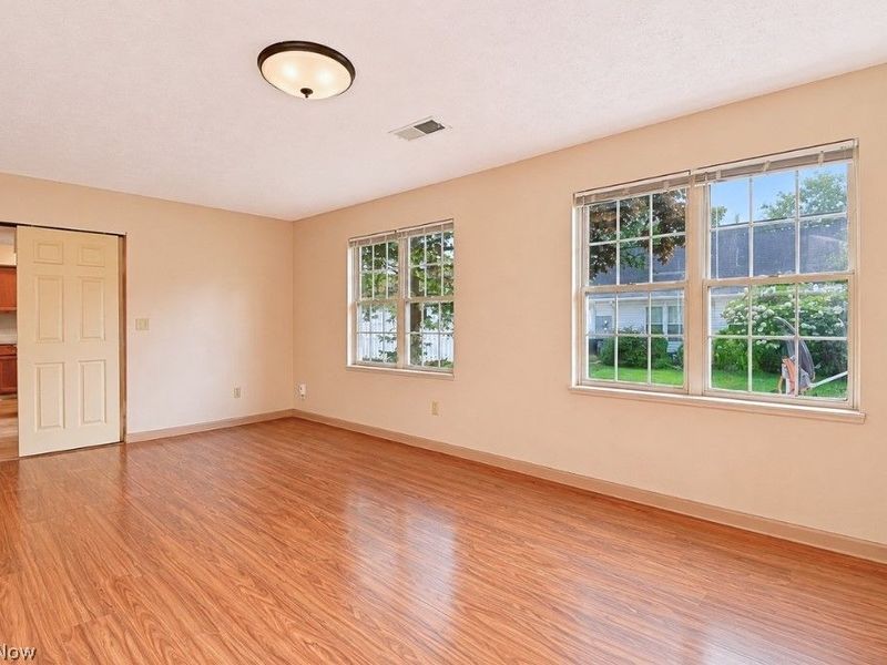 335 Chesapeake Cove, Painesville, OH 44077 Photo 16