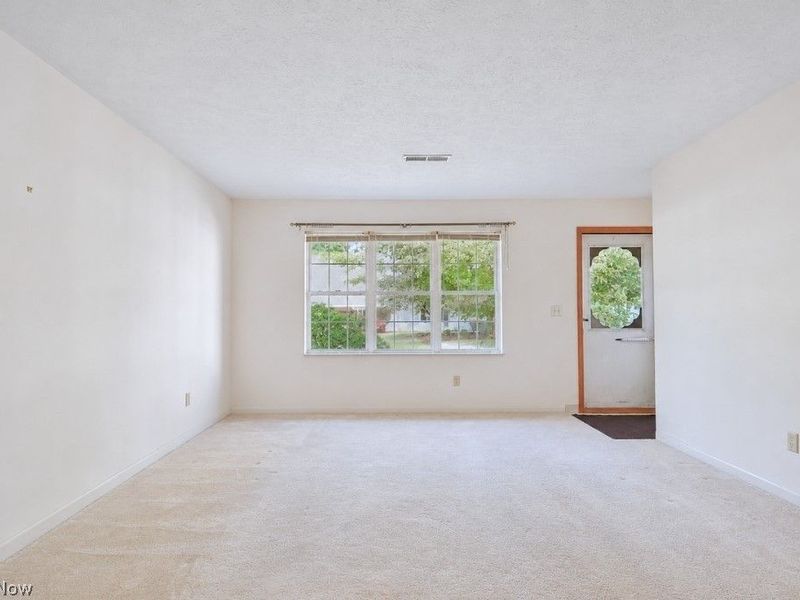 335 Chesapeake Cove, Painesville, OH 44077 Photo 17