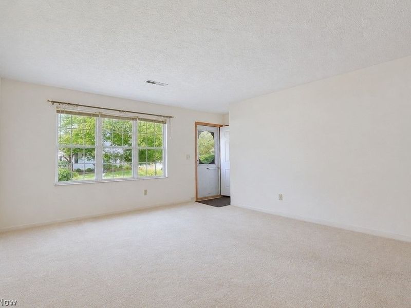 335 Chesapeake Cove, Painesville, OH 44077 Photo 18