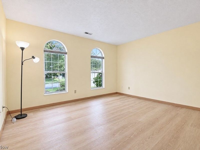 335 Chesapeake Cove, Painesville, OH 44077 Photo 21