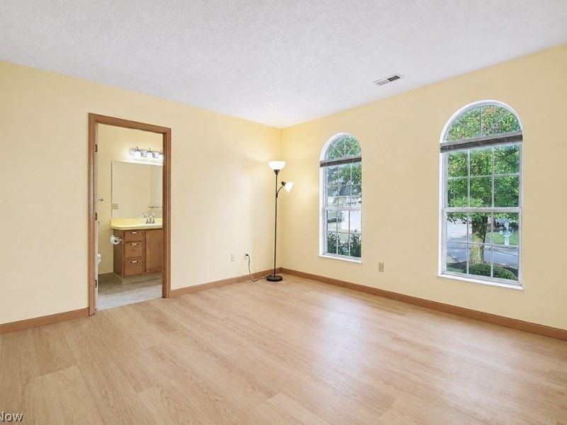 335 Chesapeake Cove, Painesville, OH 44077 Photo 22
