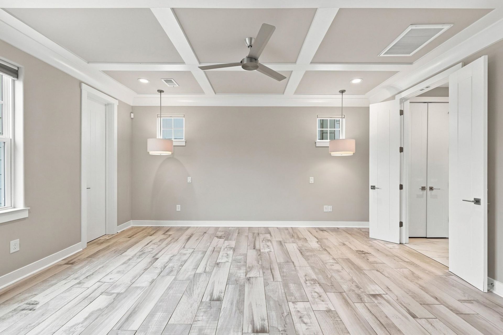 5375 Ocean Village Dr. Photo 37