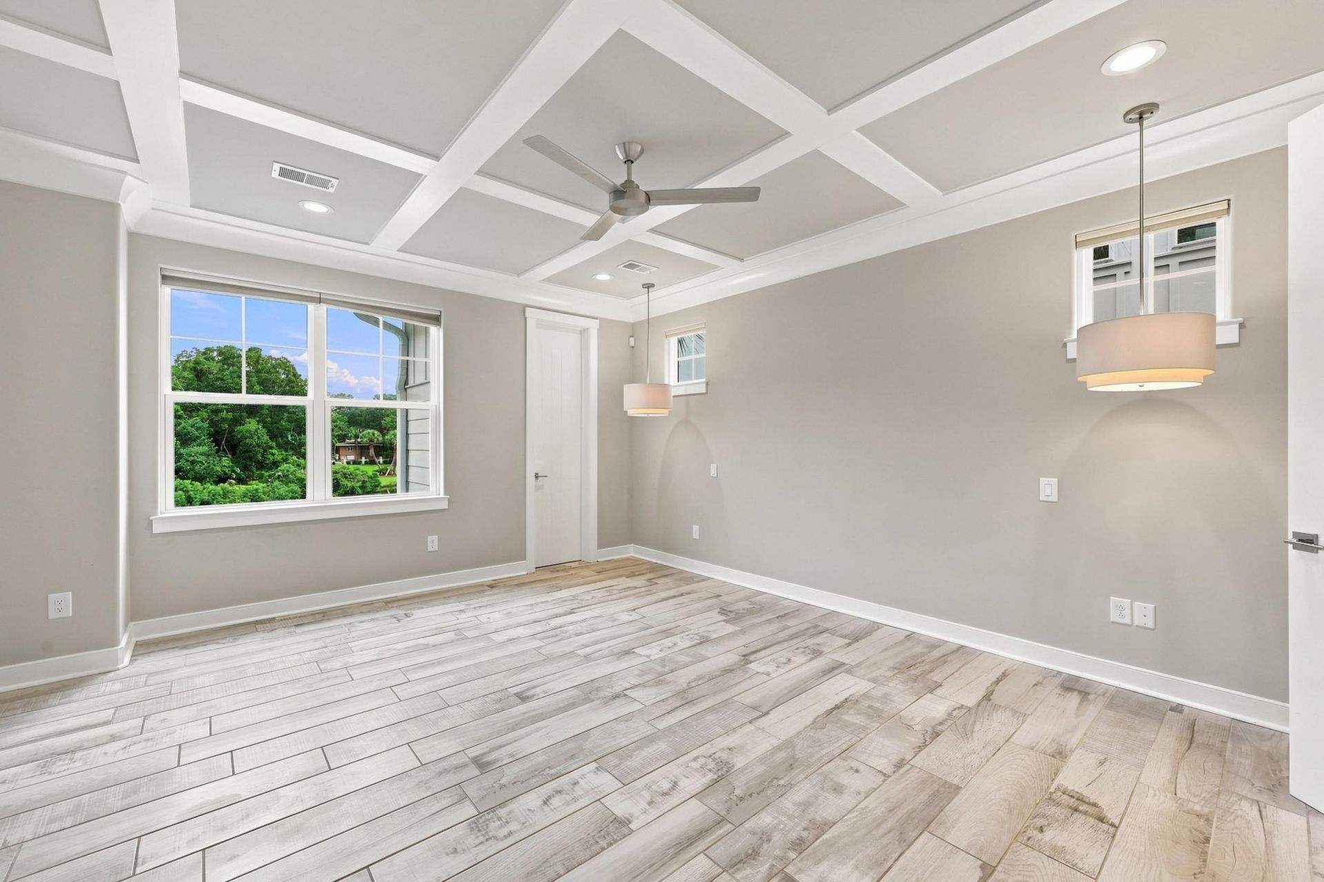 5375 Ocean Village Dr. Photo 39