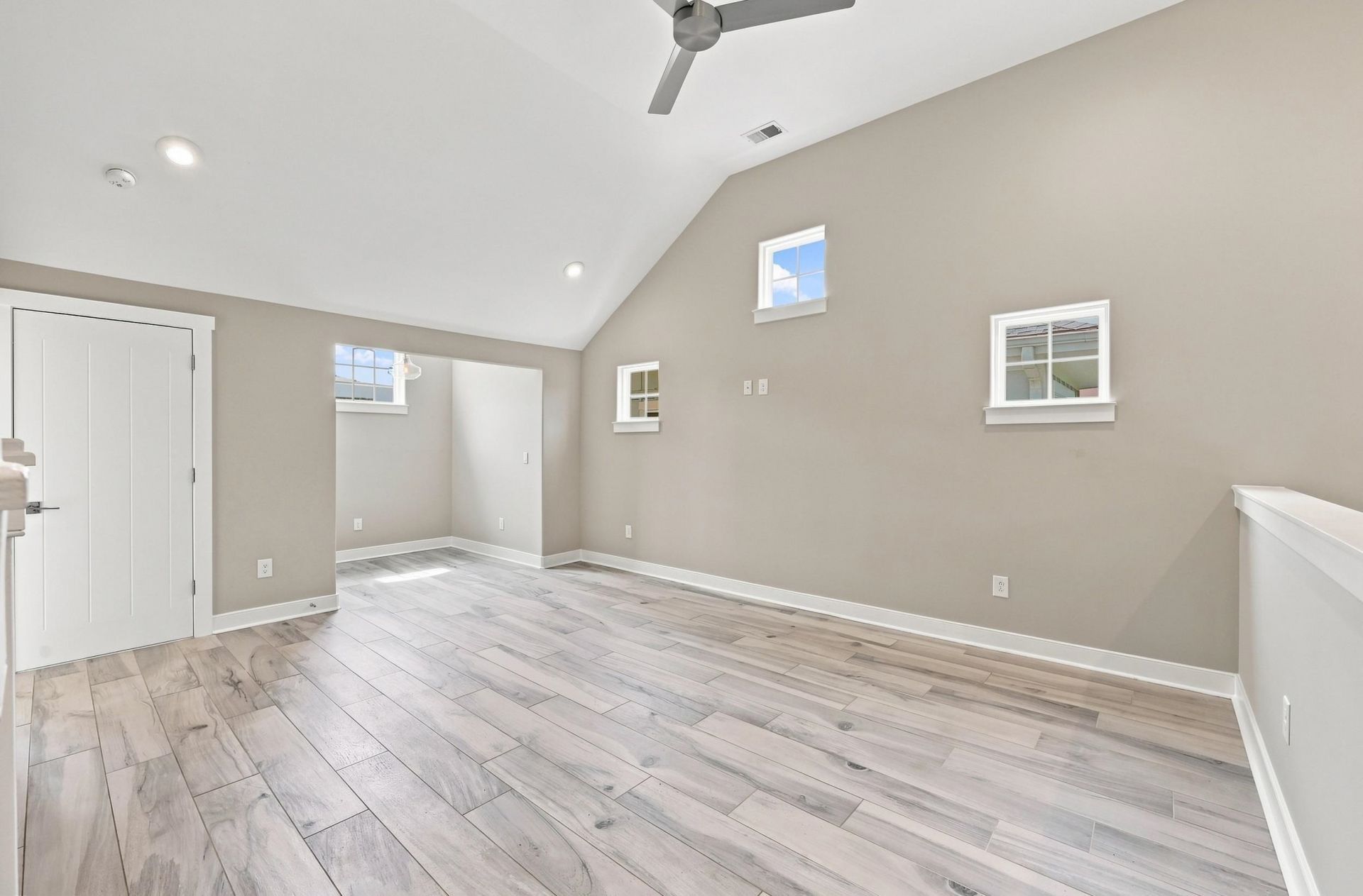 5375 Ocean Village Dr. Photo 49