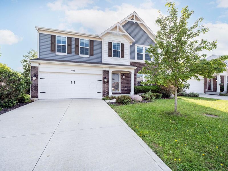 3742 Winding Path Drive , Canal Winchester, OH 43110 Photo 1