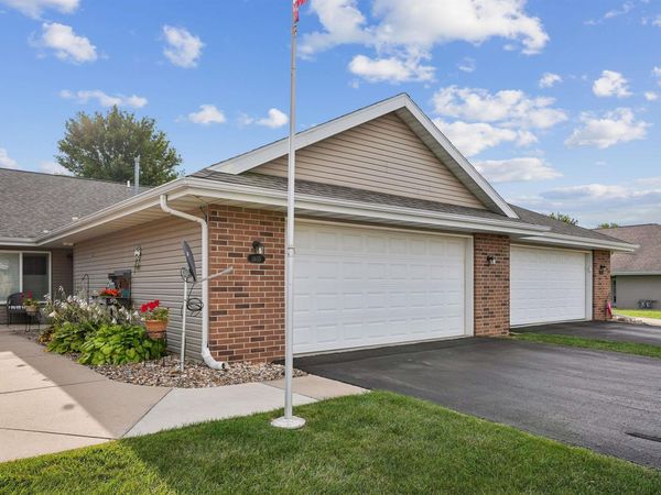 1405 Asbury Lane, Waterloo, IA 50701
