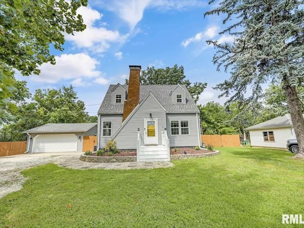 5127 N SHERIDAN Road, Peoria, IL 61614