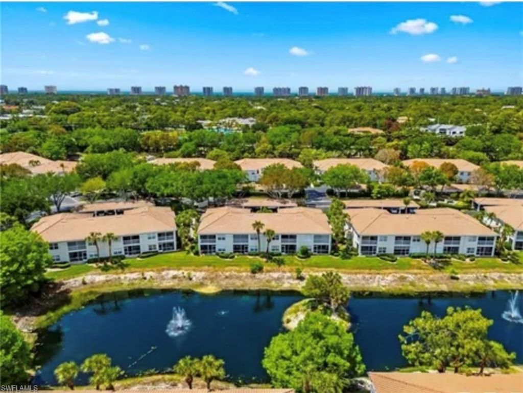 6812 Satinleaf Rd S, Unit 202, Naples, FL 34109 Photo