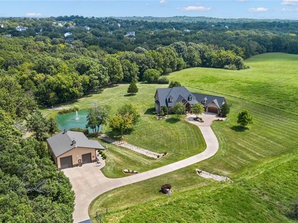 570 Patriotic Trail, Weldon Spring, MO 63304