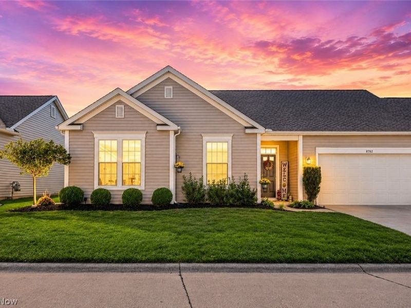 8782 Wakefield Run, North Ridgeville, OH 44039 Photo 2