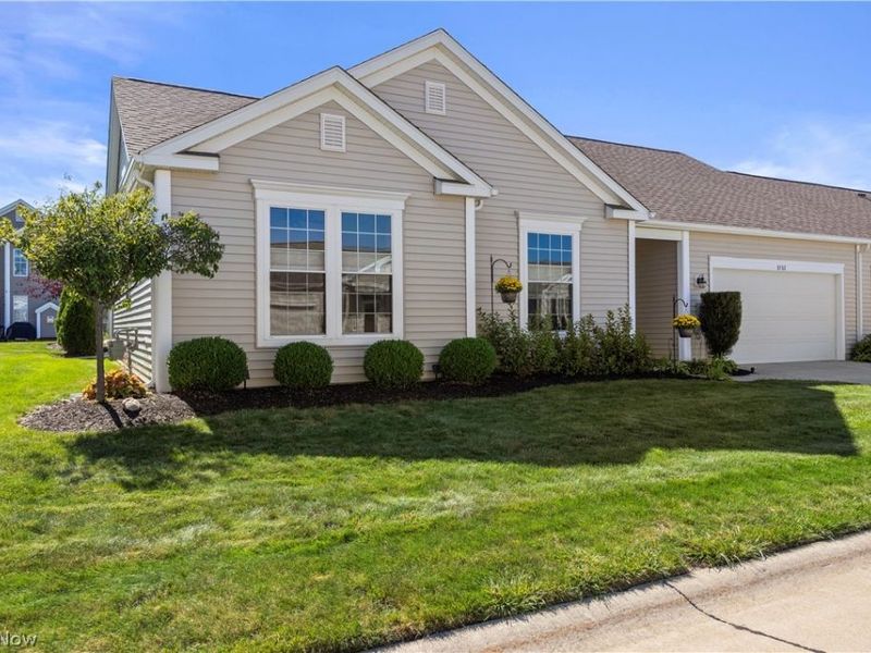 8782 Wakefield Run, North Ridgeville, OH 44039 Photo 3